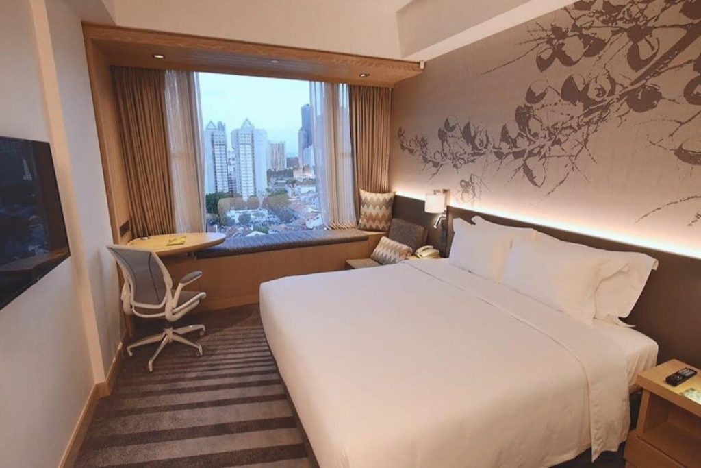 Deluxe King Room with City View Hilton Garden